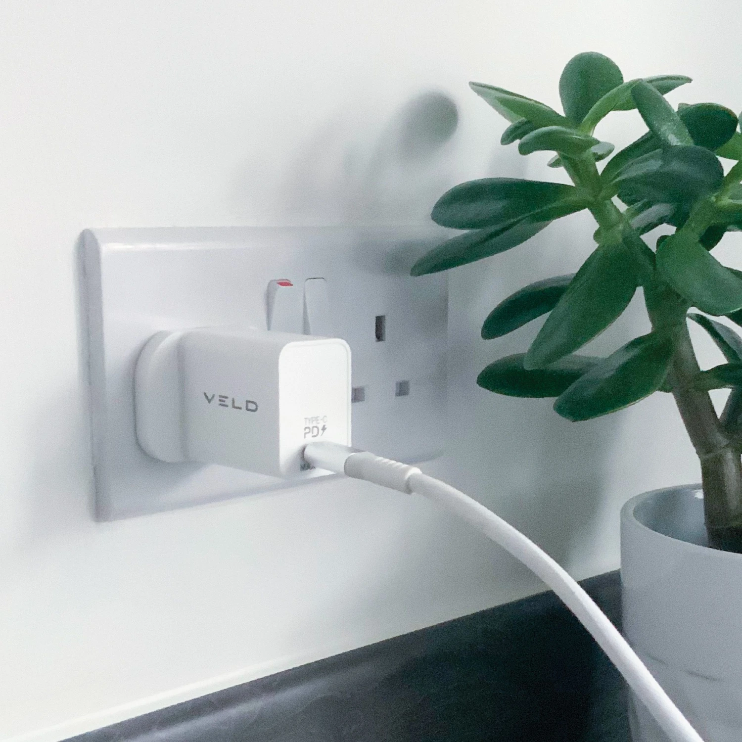VELD VH18BW, 18W, Super Fast Type-C Wall Charger, White - Image 3